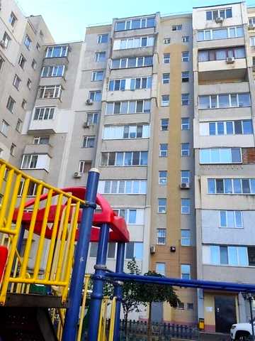Центральна вул., 7