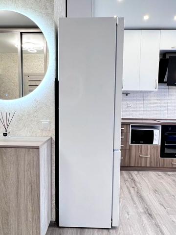 Любомира Гузара просп. (Космонавта Комарова), 13