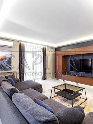 Ділова вул. (Димитрова), 2-Б