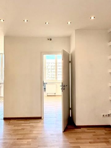 Валерія Лобановського просп., 150-Д