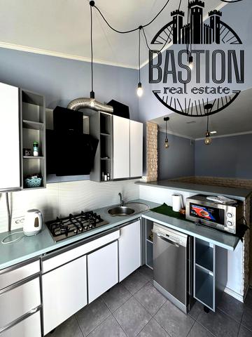 Гетьмана Мазепи вул., 175а, к1