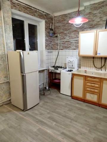 Перемоги вул., 7