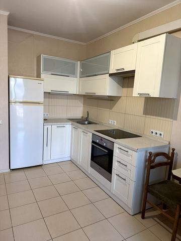 Єлизавети Чавдар вул., 1