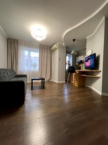 Берестейський просп. (Перемоги), 5