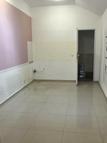 Корятовича пл., 4