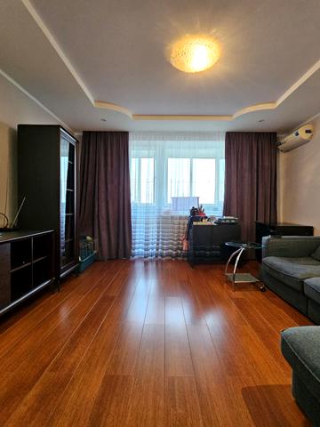 Набережна Перемоги вул., 136-А