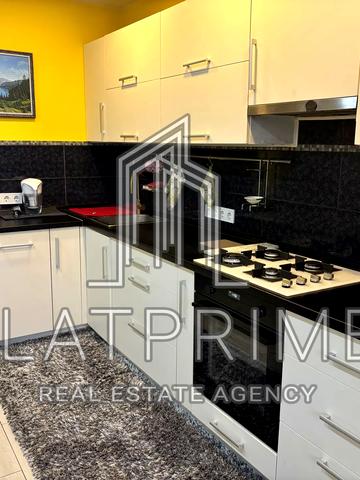 Соборна вул. (Петропавлівська), 10-Д