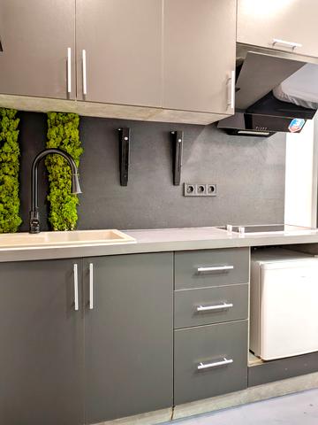 Дмитра Самоквасова вул. (Стаханівців), 6