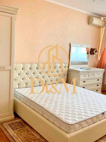 Єжи Ґедройця вул. (Тверська), 2