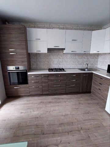 Сержанта Жужоми вул., 3