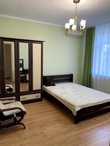 Пироговська вул., 7/9в