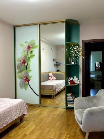 Урлівська вул., 30