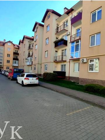 Вишнева вул., 22