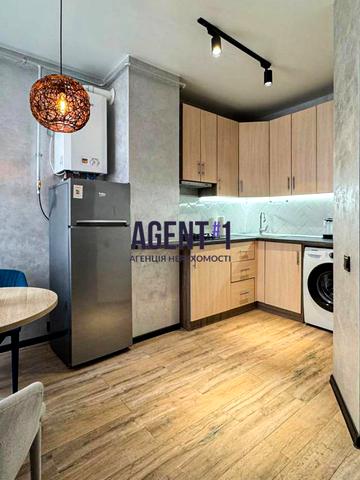 Садова вул., 51-В