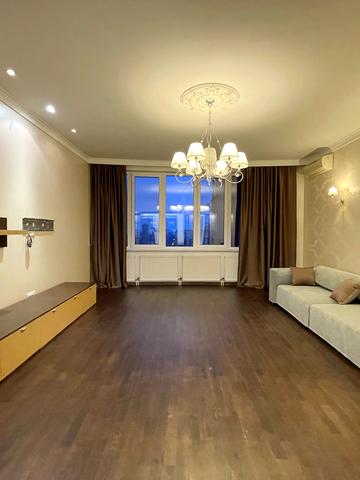 Шевченка просп., 4б