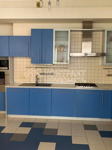 Лозовеньківська вул., 5