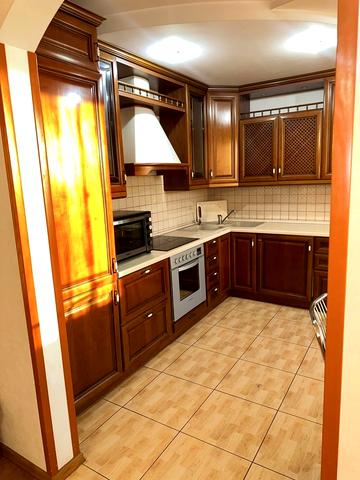 Анни Ахматової вул., 43