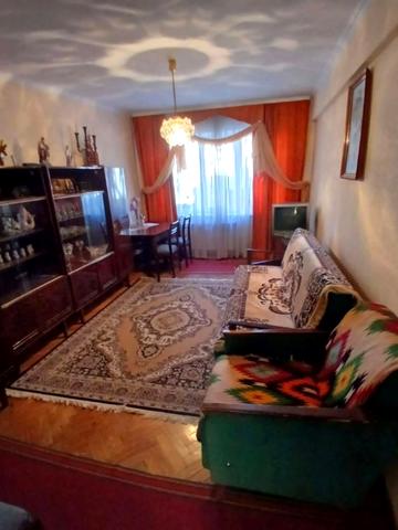 Олени Теліги вул., 9