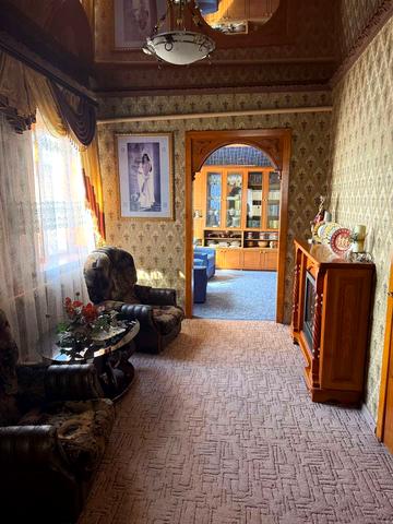 Берегової, 1