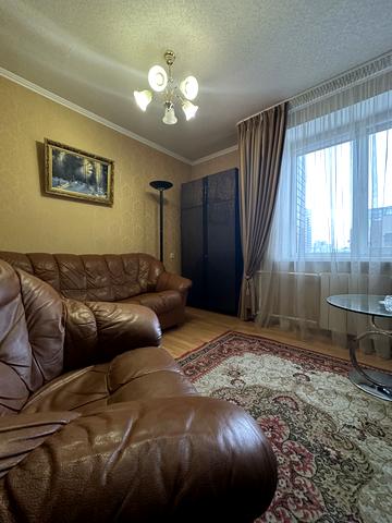 Антоновича вул. (Горького), 94-96