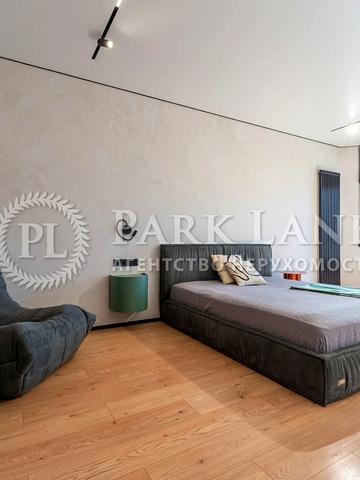 Золотоустівська вул., 25