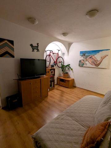 Пилипа Козицького вул., 3