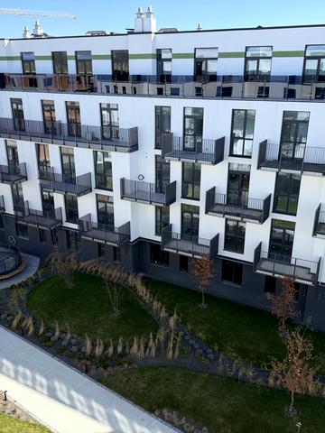 Пилипа Орлика вул., 30