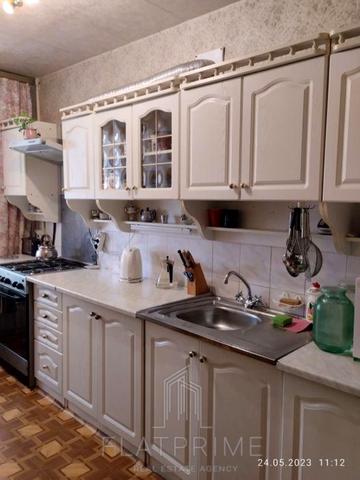 Вереснева вул., 26