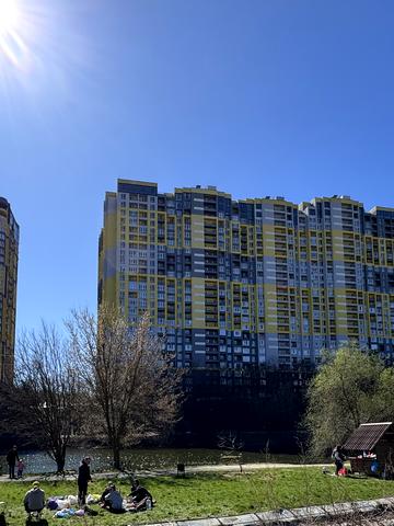 Кадетський Гай вул., 8