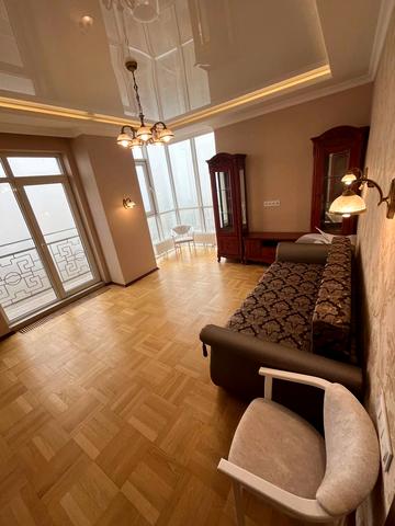 Французький бульв., 60б