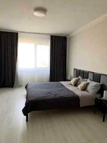 Червоної Калини просп. (Володимира Маяковського), 21-Б