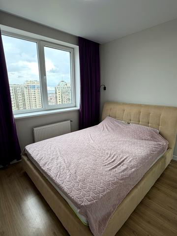 Перлинна вул., 1б