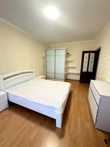 Голосіївський просп. (40-річчя Жовтня), 27