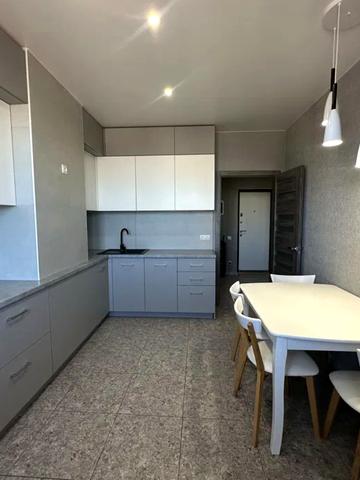 Симона Петлюри вул. (Черняховського), 21-Б