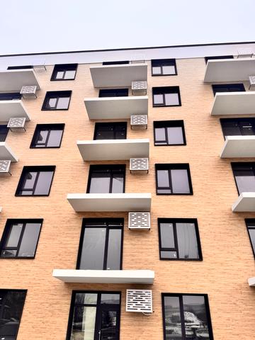 Євгена Коновальця вул., (Будинок 10)