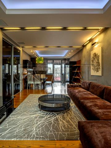 Липська вул., 19/7