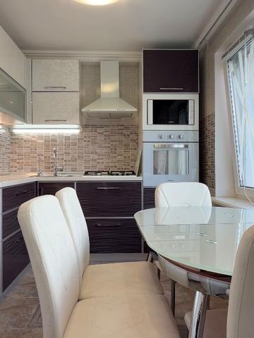 Інженера Преображенського просп. (Радянський), 25