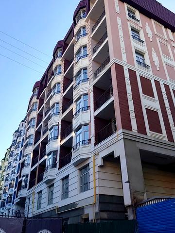 Дегтярна вул., 17