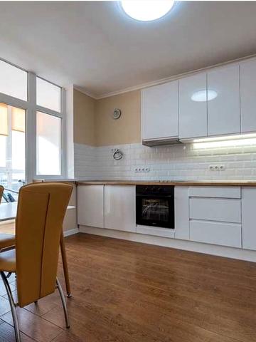 Олеся Бердника вул., 1-В