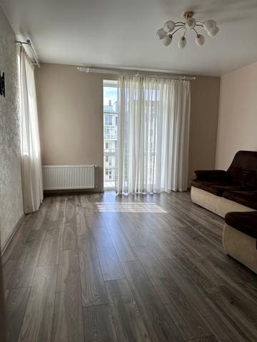 Весняна вул., 6