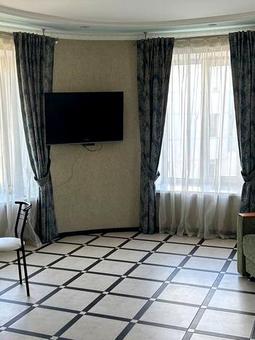 Зарічанська вул., 3/2Б