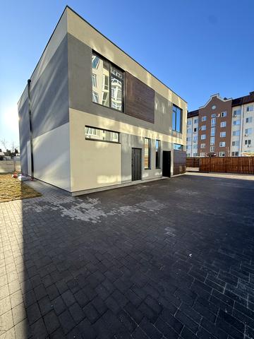 Кузьми Скрябіна вул., 1