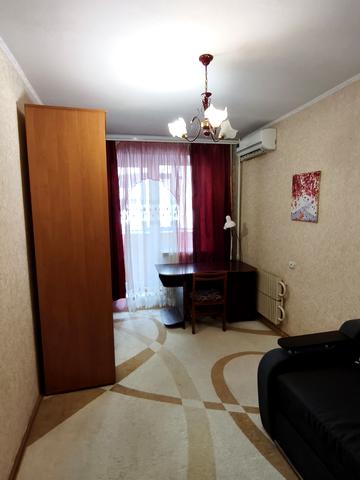 Вернадського вул., 1