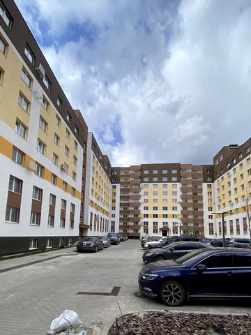 Героїв Крут вул., (Будинок 3)