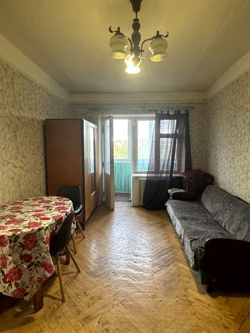 Юрія Поправки вул. (Миколи Лебедєва), 3