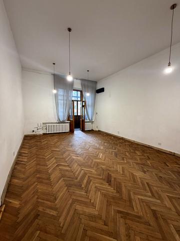 Велика Васильківська вул. (Червоноармійська), 41