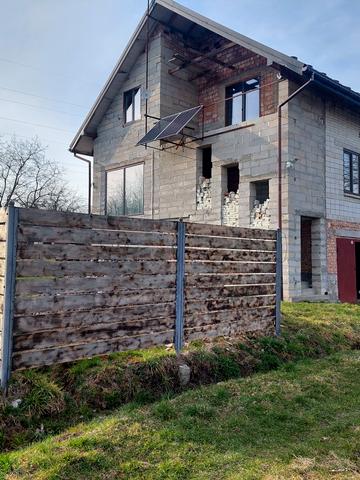 Вишнева, 156