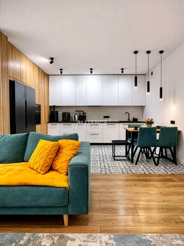 Героїв Миколаєва вул., 78-А, к.2