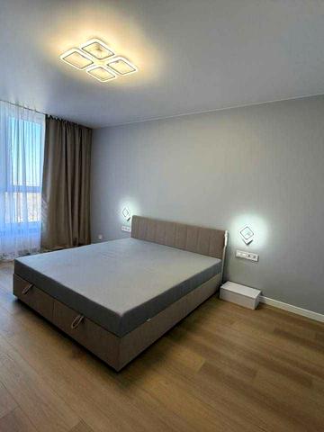 Івана Виговського вул. (Маршала Гречка), 10-К