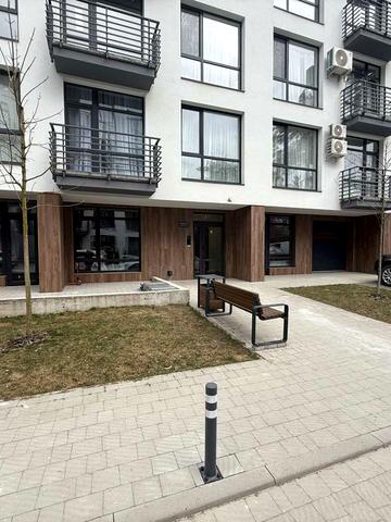 Львівська вул., 92